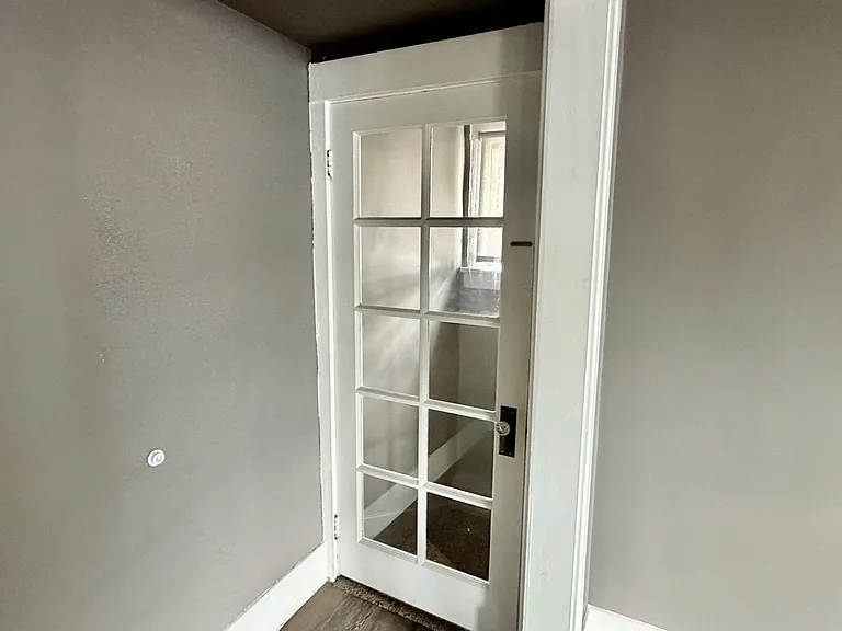 1030 Mound St — Photo 2