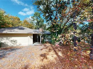 1 Halter Pl, Pinehurst, NC 28374