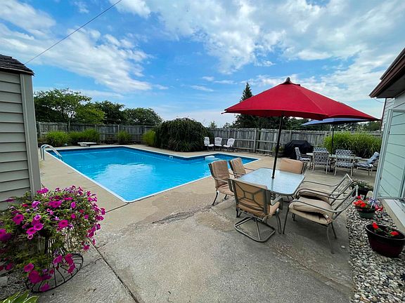 5th image of 1004 Highland Dr
