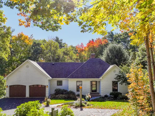 4 Wellington Drive, Rockport, ME 04856