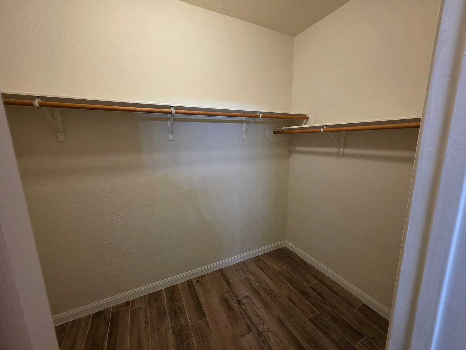 3 bed, 1557 sqft, $1,745 — Photo 3