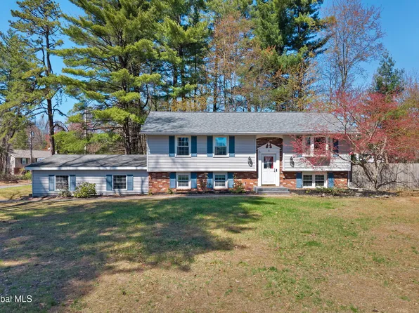 36 Evergreen Avenue, Clifton Park, NY 12065