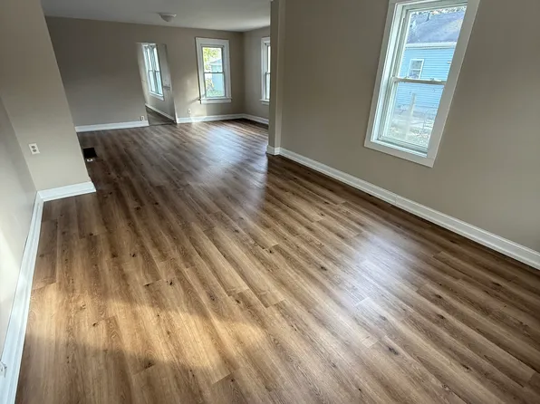 1414 Central St, Oshkosh, WI 54901