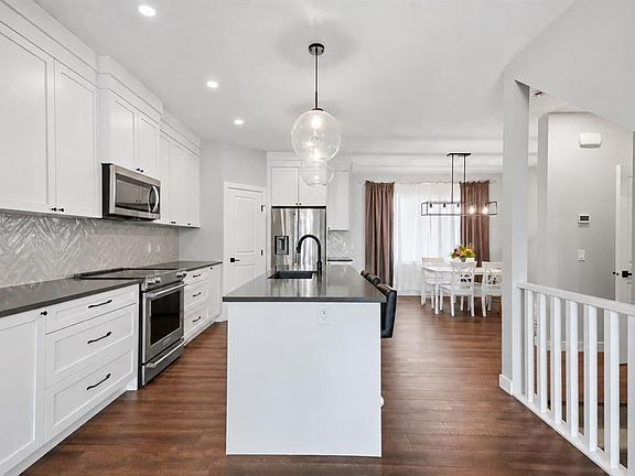 5th image of 132 S Fireside Way