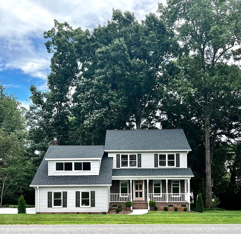 414 Phillips Ln - Property Image