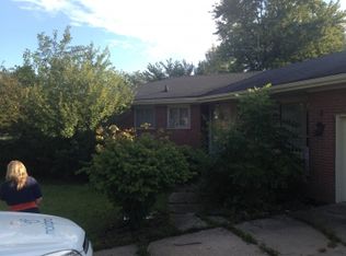 7815 Carolina Pl, Merrillville, IN 46410