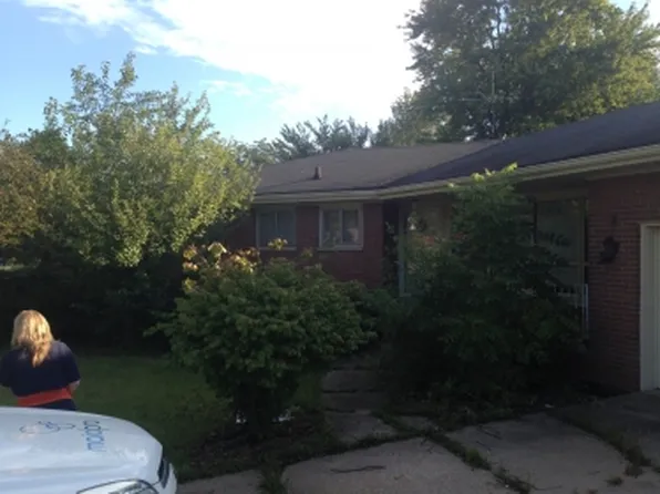 7815 Carolina Pl, Merrillville, IN 46410