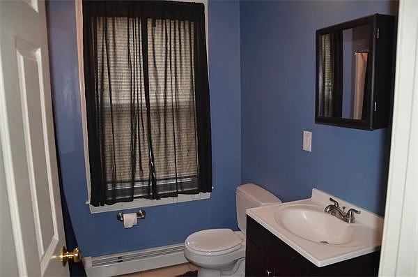 27 Salem St — Photo 10