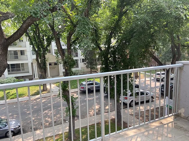 2 bed, 800 sqft, $1,400 — Photo 2