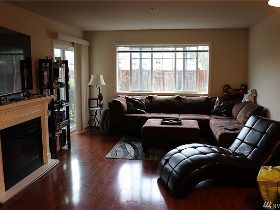 4th image of 13405 97th Ave E Unit 103