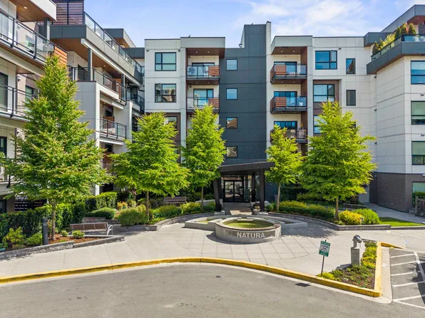 3182 Gladwin Rd #204, Abbotsford, BC V2T 6R7