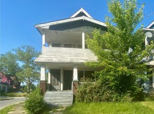 1715 Taylor Rd, East Cleveland, OH 44112