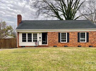 3813 Moultrie St, Charlotte, NC 28209