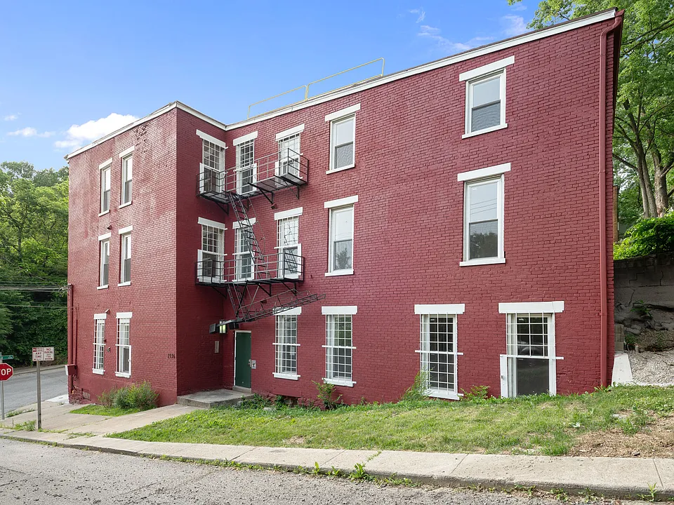 2136 Ravine St #4