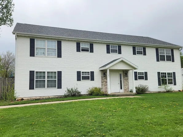 2 bed, 1.0 bath, $1,135, 1045 Clement St APT B, Watertown, WI 53094