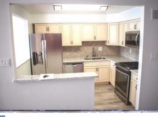 3752 Vader Dr, Philadelphia, PA 19154