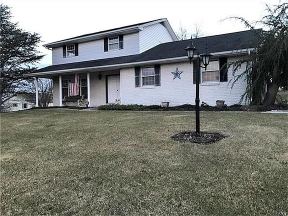 3rd image of 3912 Shirley Dr