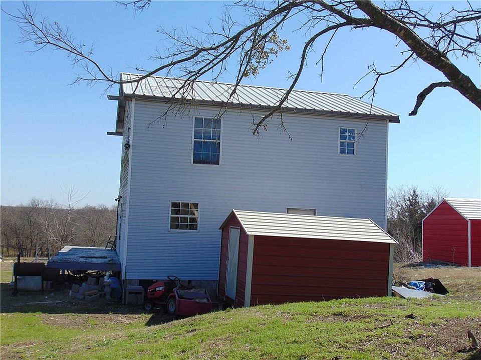 1st image of 8831 Eastview Dr
