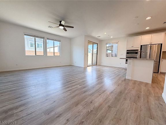 3rd image of 6238 Ashley Hills Ave