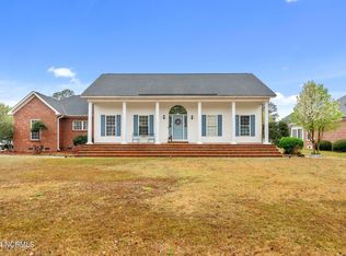 1114 Four Wood Dr, Fayetteville, NC 28312