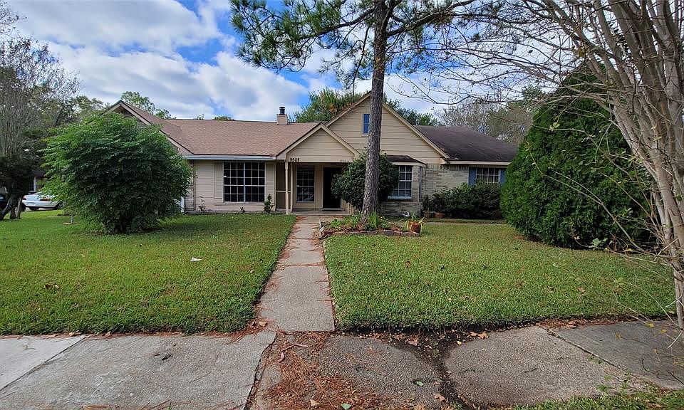 1st image of 9508 Keegans Wood Dr