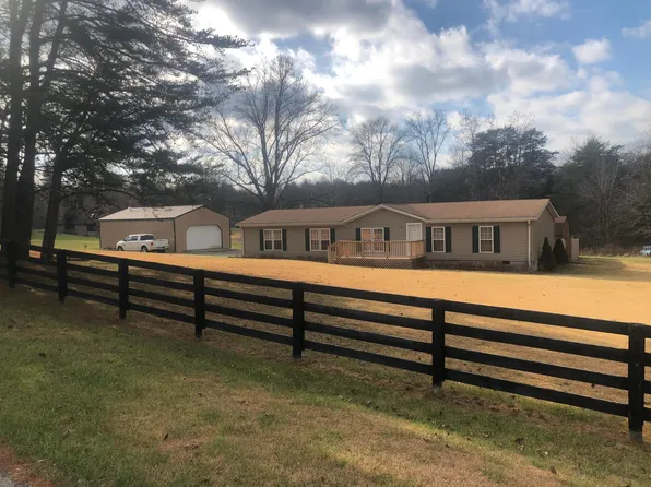 833 Clampett Ln, Memphis, IN 47143