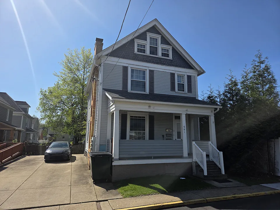 541 Corporation St #3