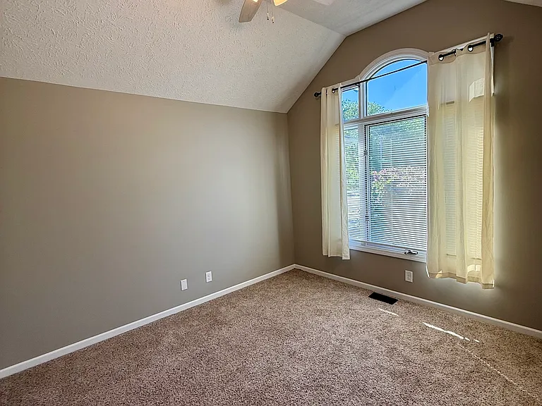 2902 Blackhawk Dr — Photo 16