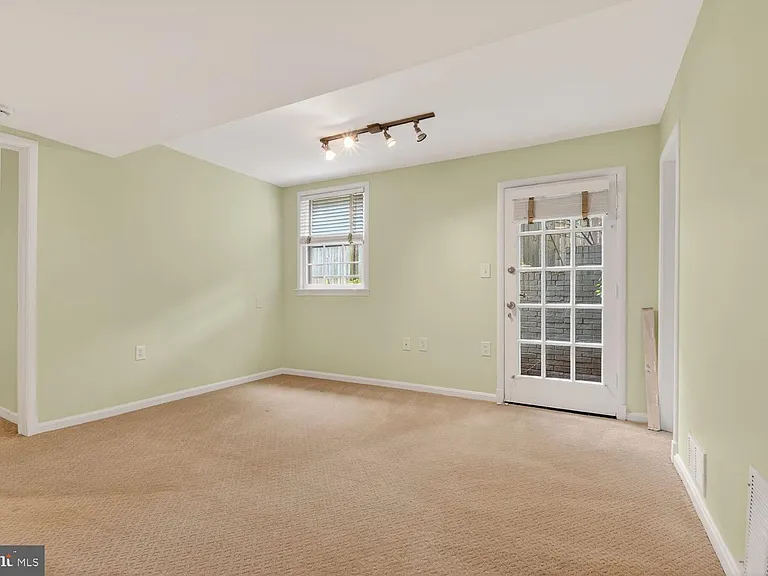 3018 New Mexico Ave NW — Photo 13