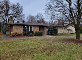 1439 Butcher Rd, Fenton, MI 48430