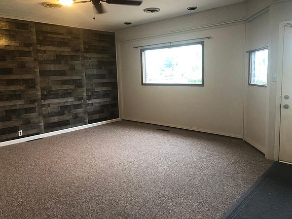New carpet and wall treatment!
