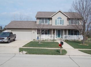 1909 Oak Park Dr, Champaign, IL