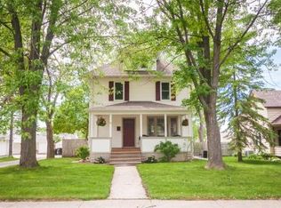 15 9th Ave NE, Rochester, MN 55906