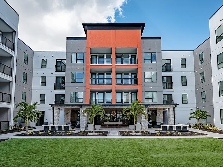 The Centro Apartments — Photo 59