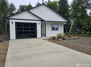 502 Chinook Ave SE, Ocean Shores, WA