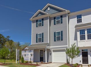 82 Taylor Glen Dr, Morrisville, NC 27560