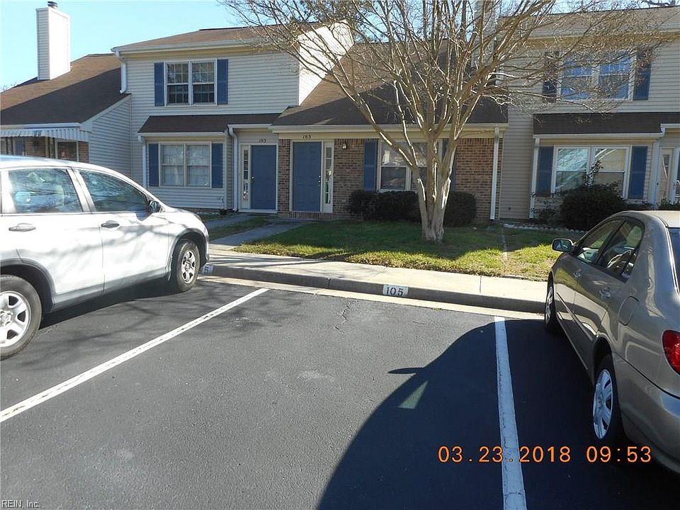 2nd image of 105 Hawthorne Pt