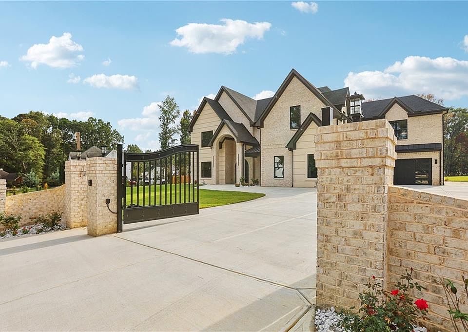 1st image of 1090 Larosa Dr