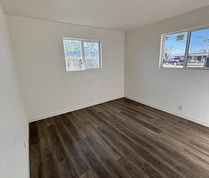 2416 W Coolidge St #A — Photo 8