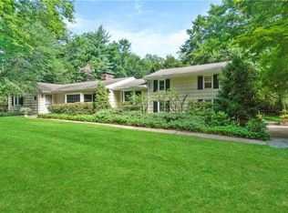 22 Kinnicutt Rd, Pound Ridge, NY 10576