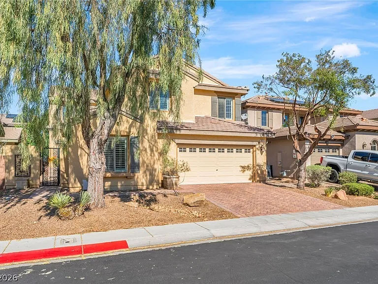 8221 Swallow Falls St — Photo 3
