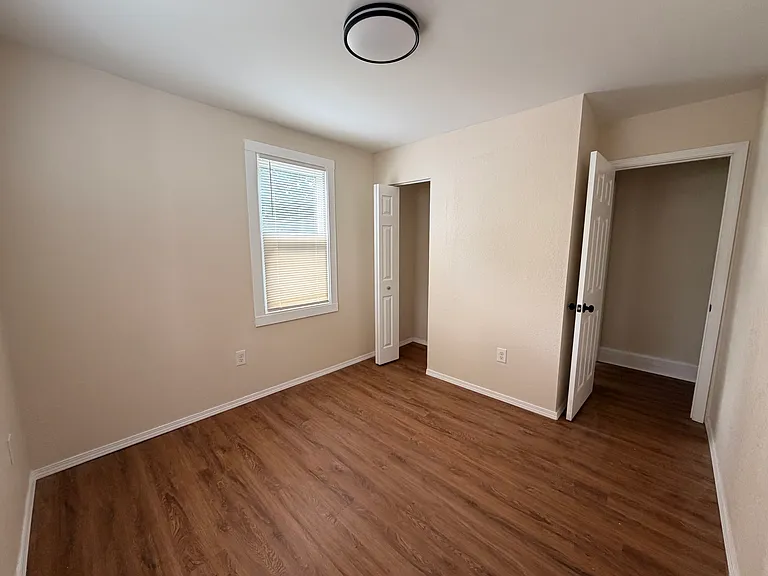 4311 Burnham Ave #1 — Photo 9