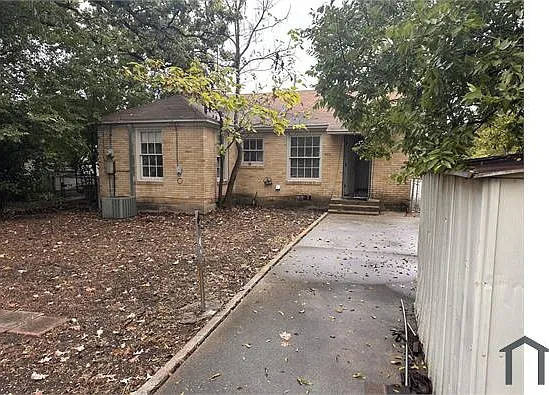 2 bed, 962 sqft, $1,450 — Photo 2