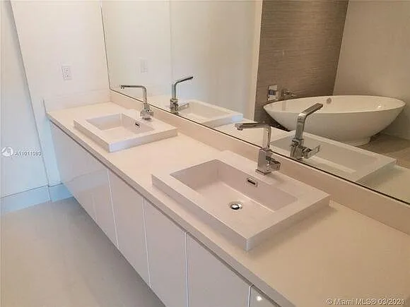 330 Sunny Isles Blvd #5-703 — Photo 7