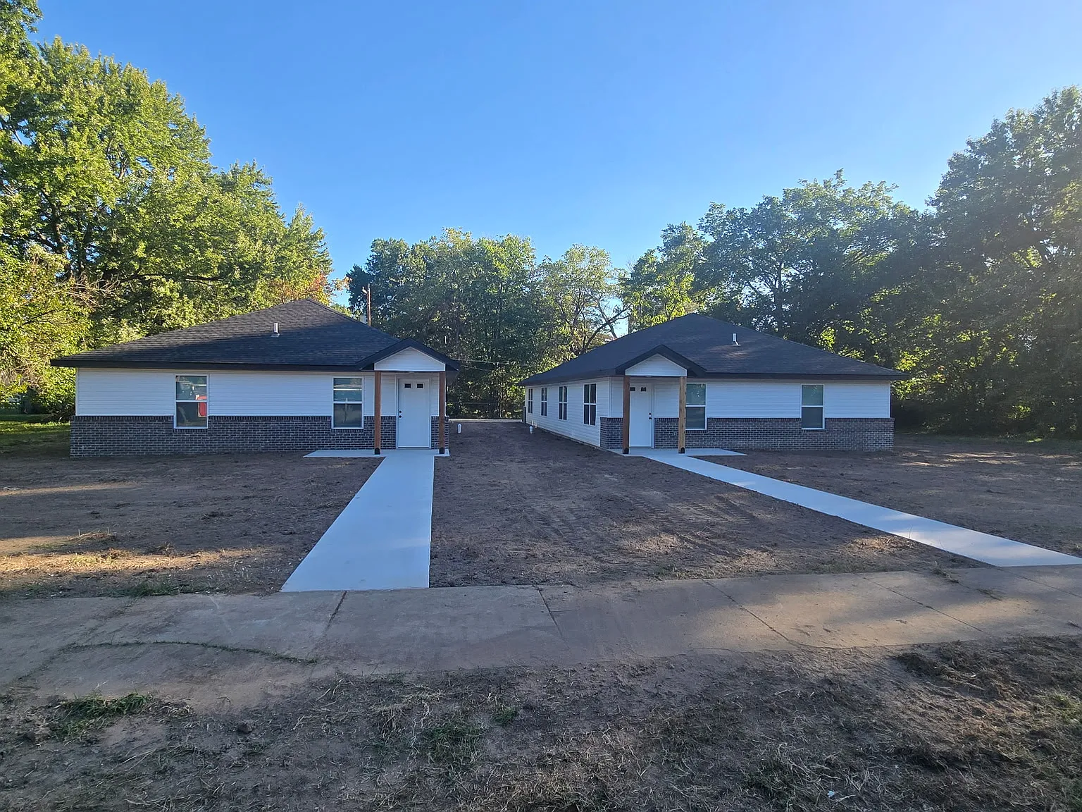 2 bed, 1000 sqft, $1,150 — Photo 1