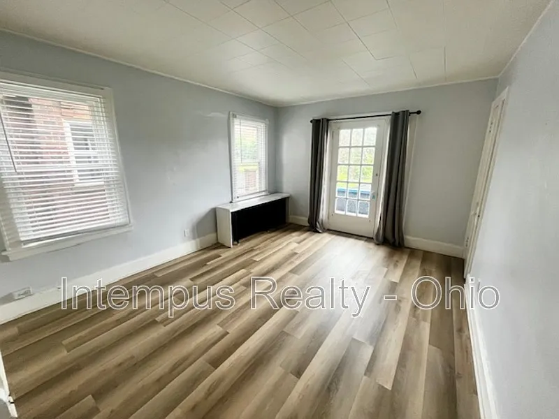 1 bed, 1.0 bath, 710 sqft, $825 — Photo 4