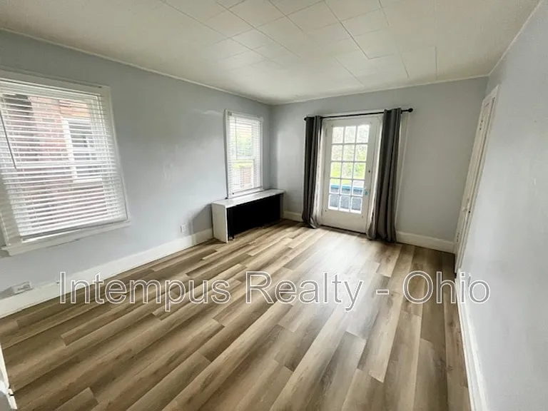 4237 Vine St #3 — Photo 4