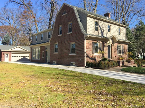 24352 Rockford St, Dearborn, MI 48124