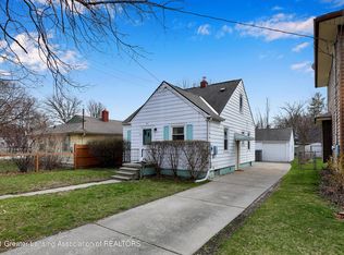 807 W Barnes Ave, Lansing, MI 48910