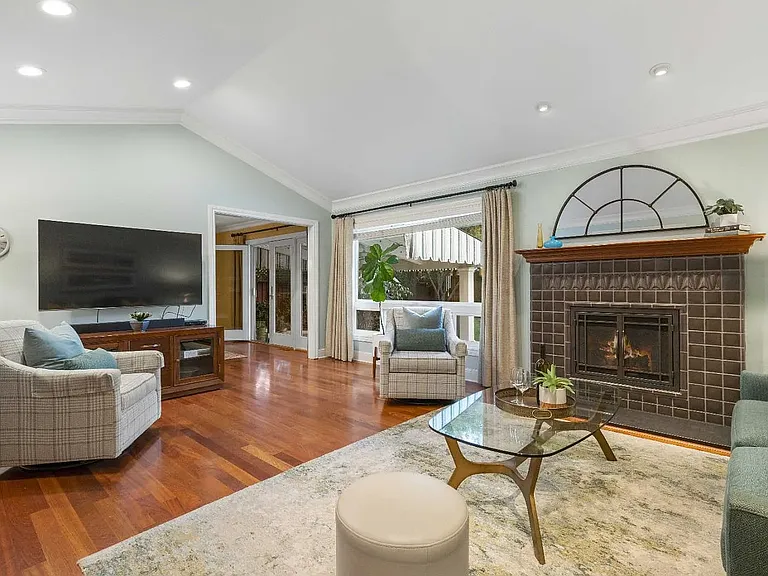 6410 Camden Ave — Photo 3